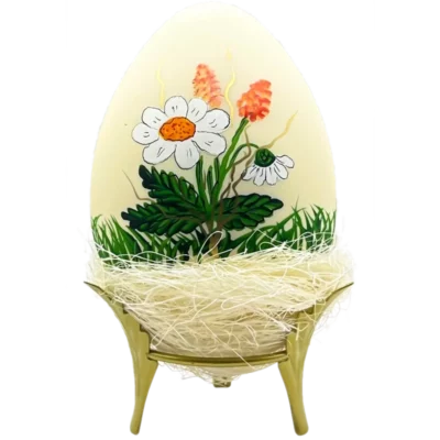 Kremowe jajko ze stokrotką