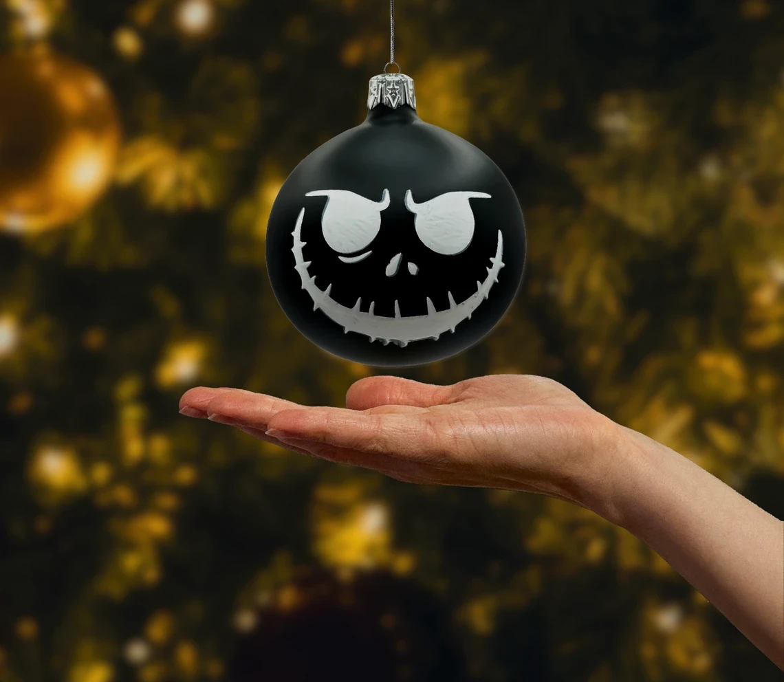 Szklana Czarna bombka z uśmiechem czaszki realne zdjęcie