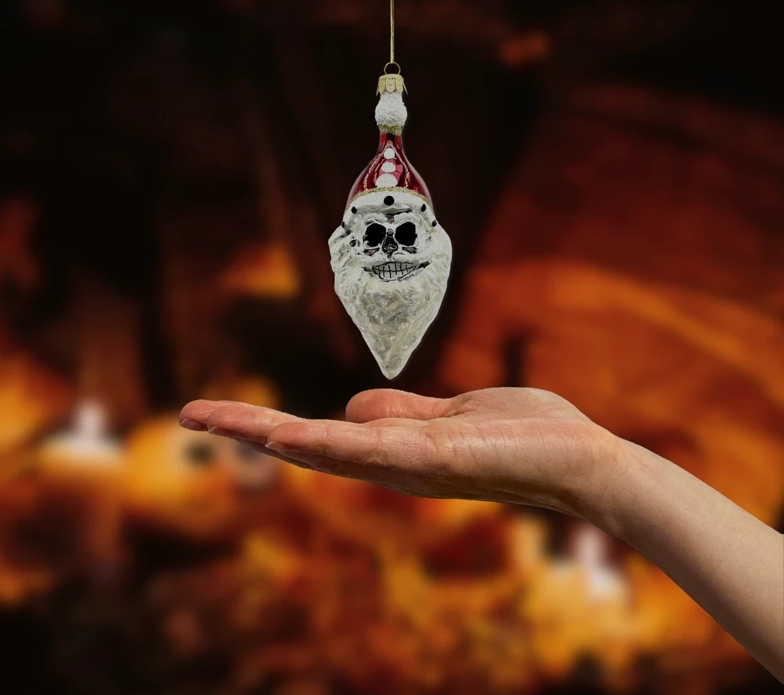 Bombka szklana figurka Czaszka Świętego Mikołaja: biała realne zdjęcie
