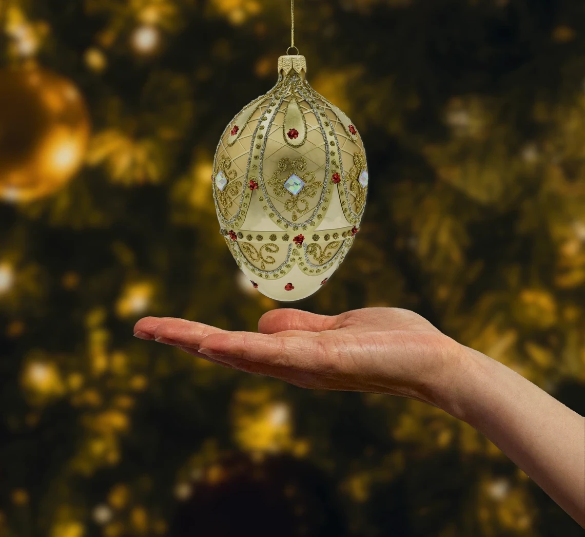 Bombka szklana Ekskluzywne jajo Faberge: złote realne zdjęcie