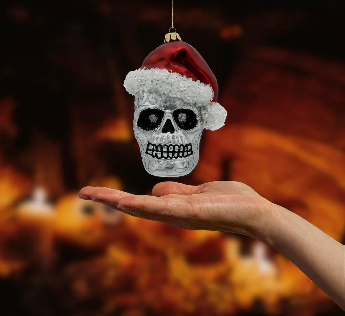 Bombka szklana figurka Czaszka Halloween w czapce Świętego Mikołaja: srebrna realne zdjęcie
