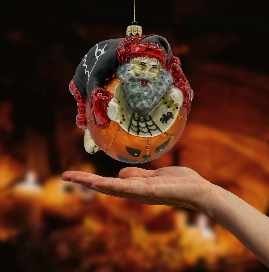 Bombka szklana figurka Mikołaj na Halloweenowej dyni realne zdjęcie