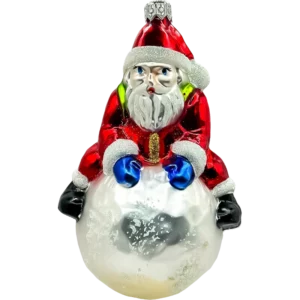 Bombka Szklana Święty Mikołaj na śnieżnej kuli