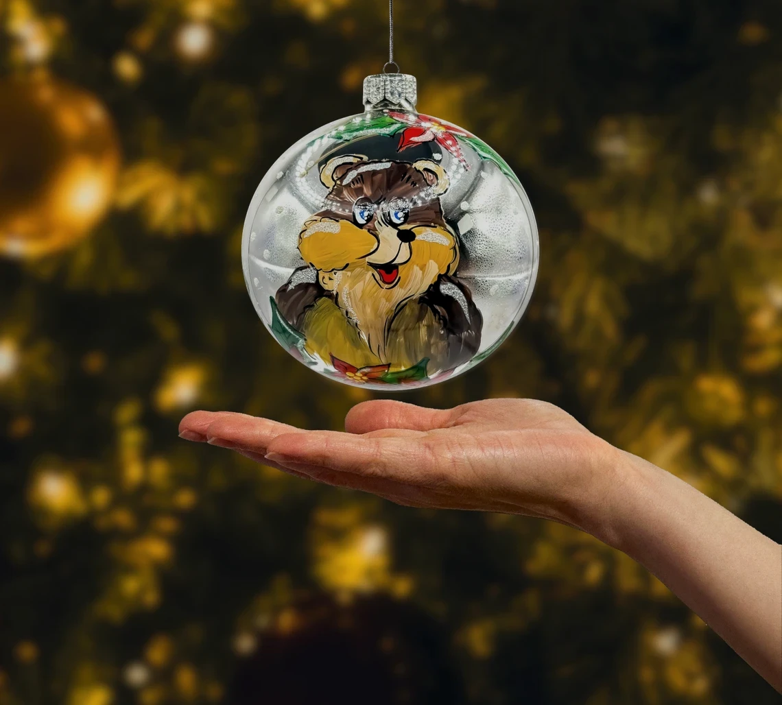 Szklana okrągła Bombka fioletowa z misiem i świątecznymi zdobieniami realne zdjęcie