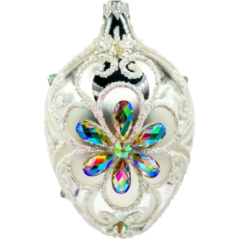 Ekskluzywne jajo Faberge: srebro i biel