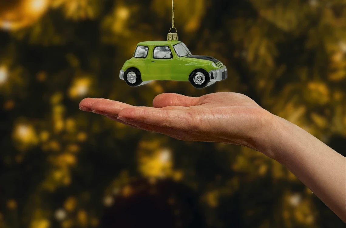 Szklana bombka choinkowa Auto Jasia Fasoli Mini Morris: zielony zdjęcie