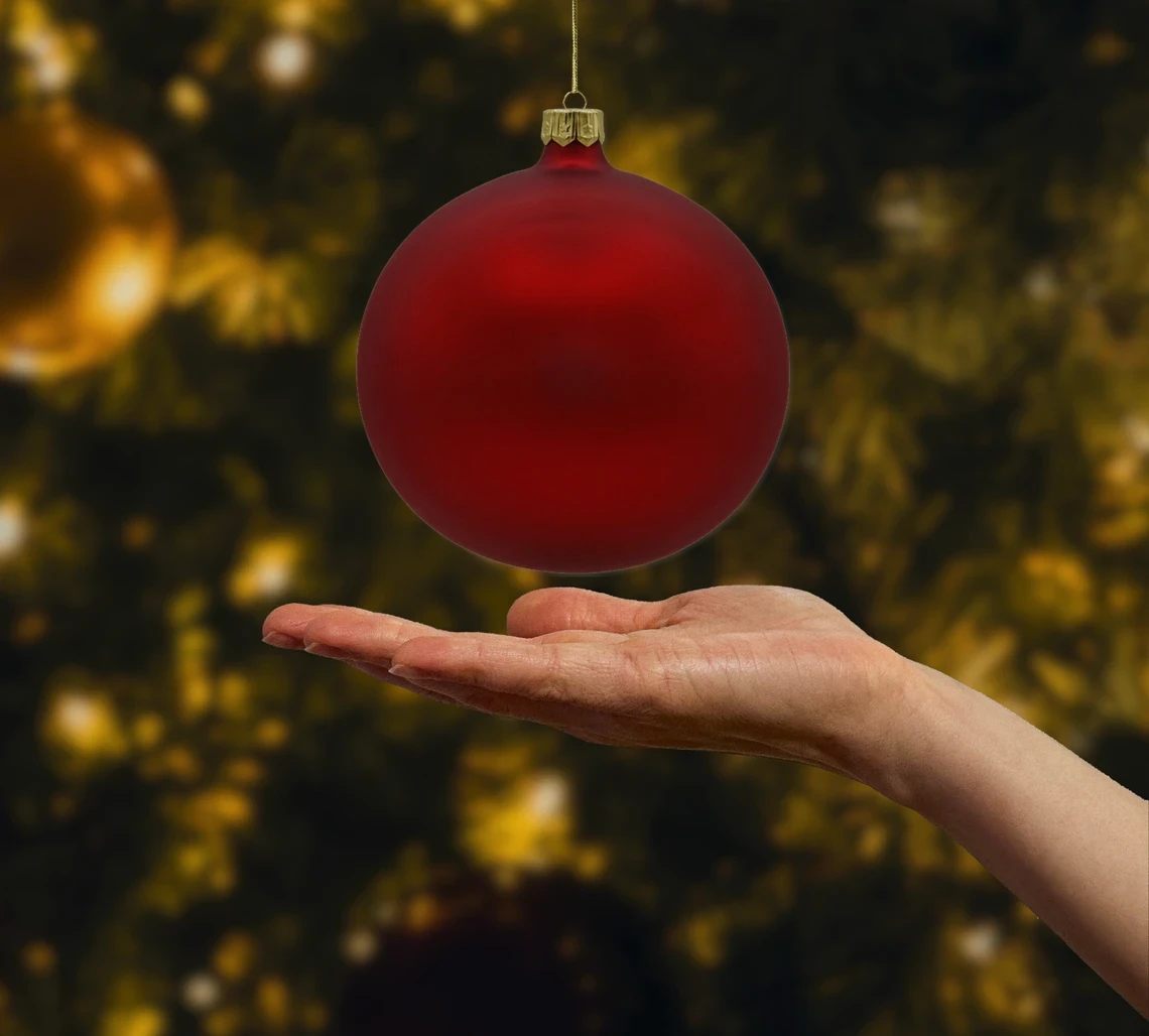 Realne zdjęcie Bombka okrągła matowa czerwona