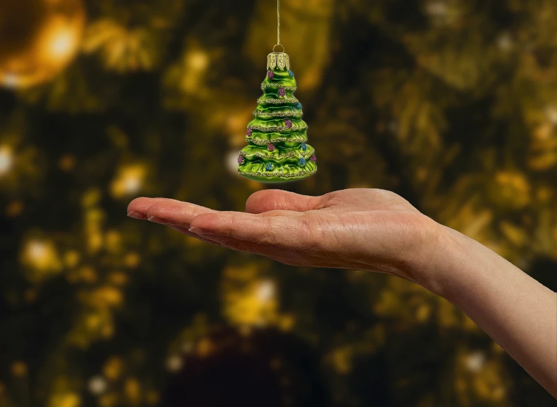 Bombka szklana figurka Choinka z kolorowymi bombkami realne zdjęcie