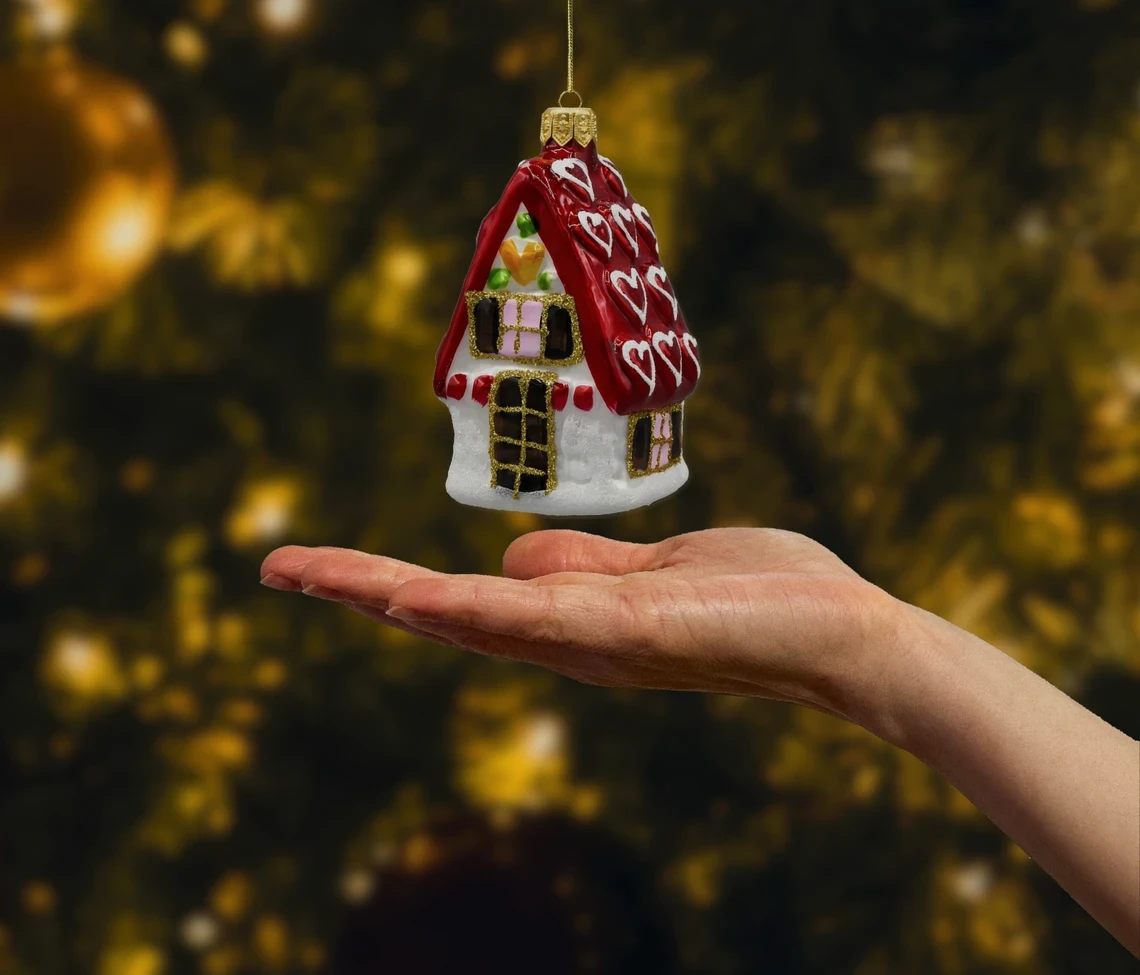 Bombka szklana figurka Domek z serduszkami: czerwony realne zdjęcie