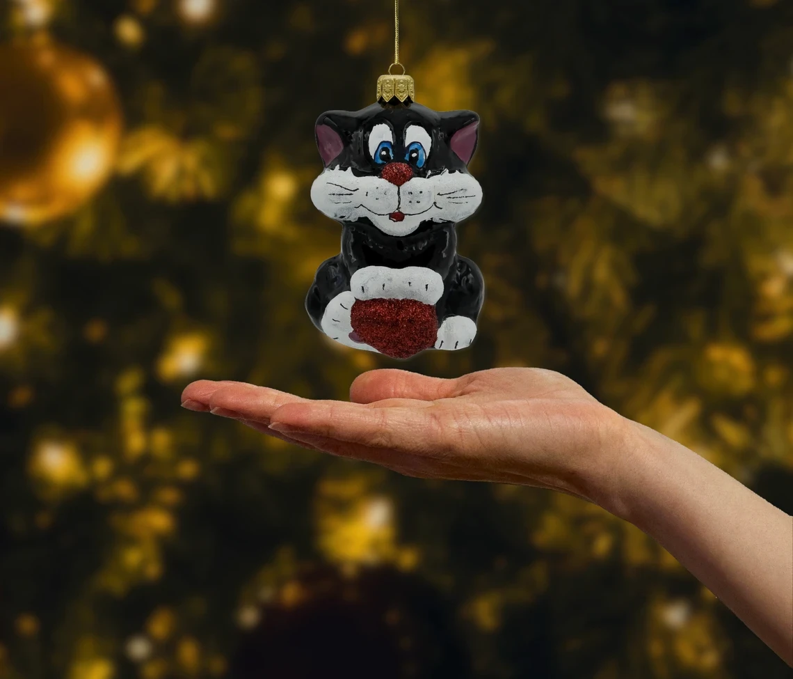 Bombka szklana figurka Kot z sercem: czarny realne zdjęcie