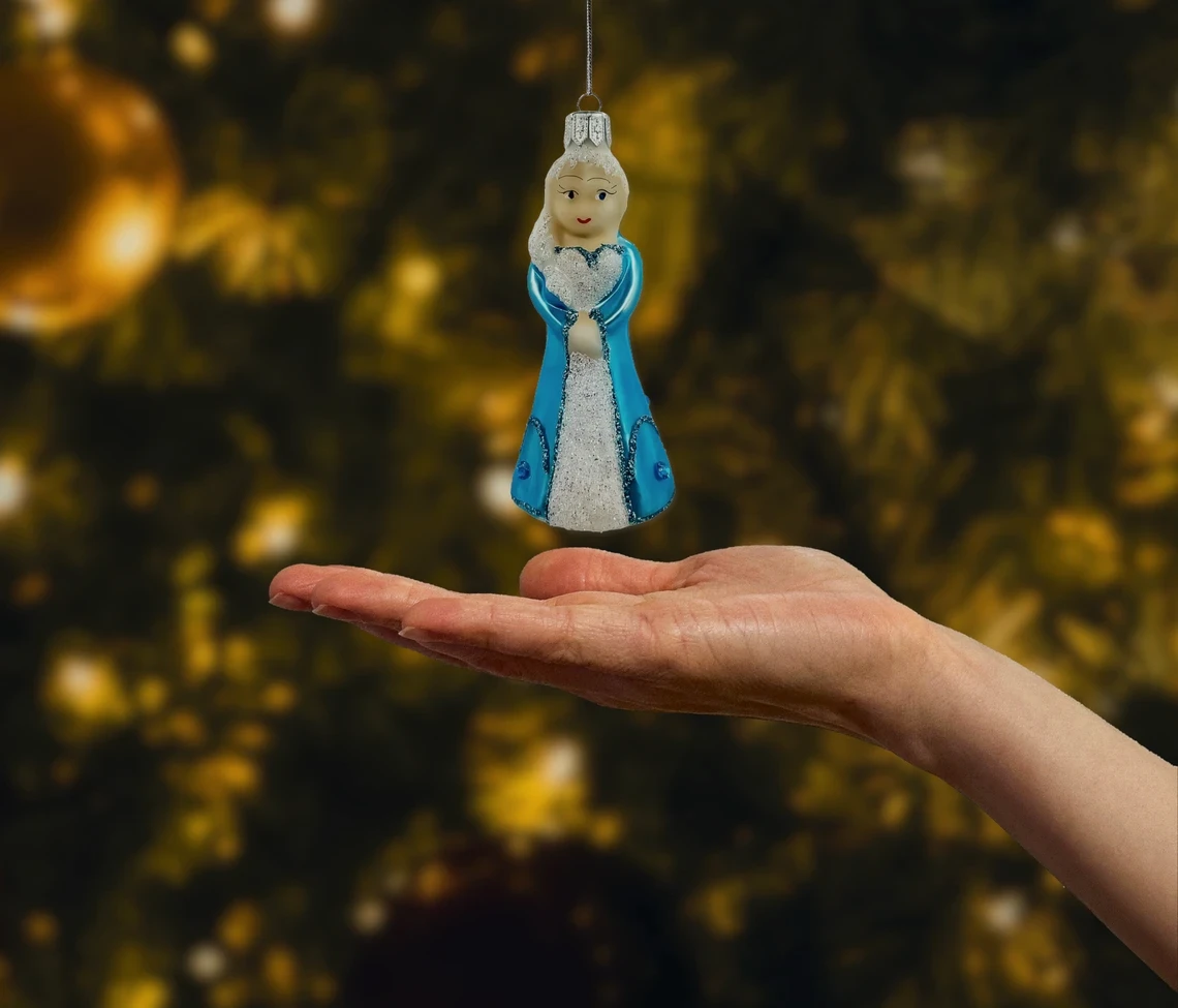 Bombka szklana figurka Królowa Śniegu realne zdjęcie