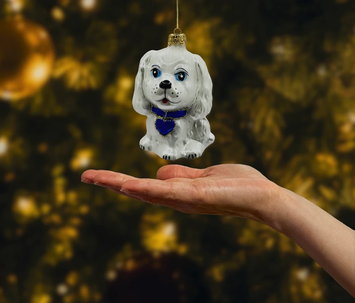 Bombka szklana figurka Piesek z kokardką: biały realne zdjęcie