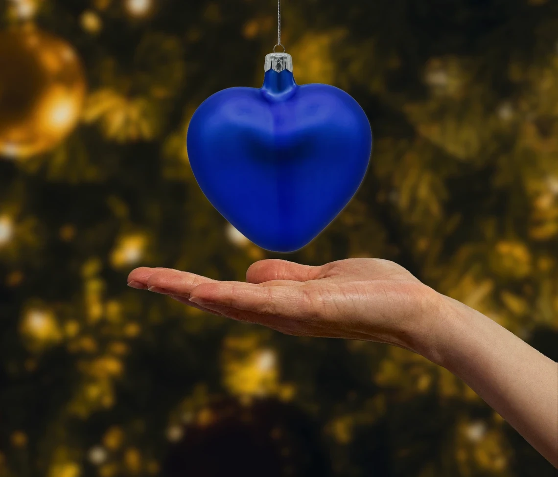 Szklana bombka choinkowa Serce matowe: kobaltowe realne zdjęcie