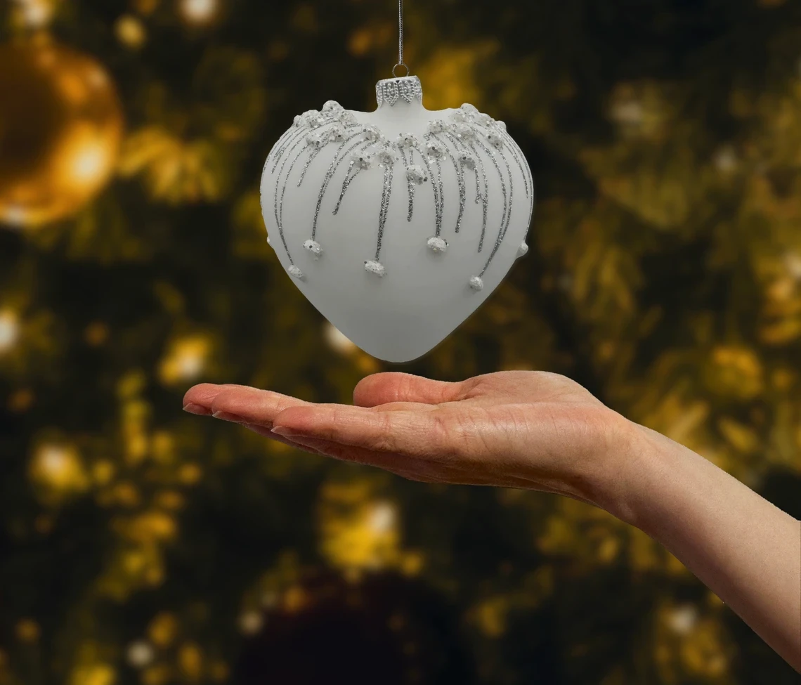 Bombka szklana figurka Serce matowe z brokatem: białe realne zdjęcie