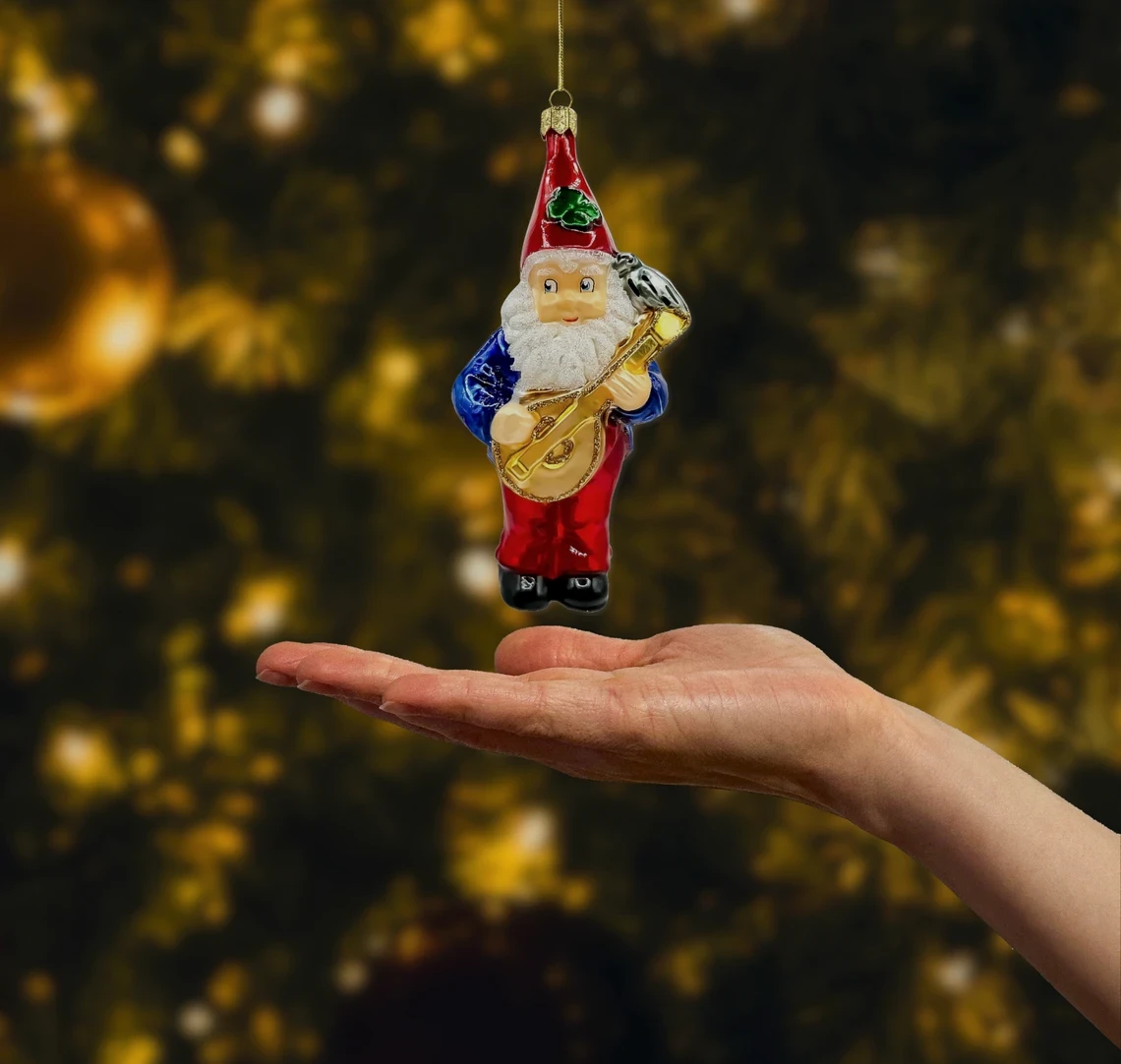 Bombka szklana figurka Skrzat z mandoliną realne zdjęcie