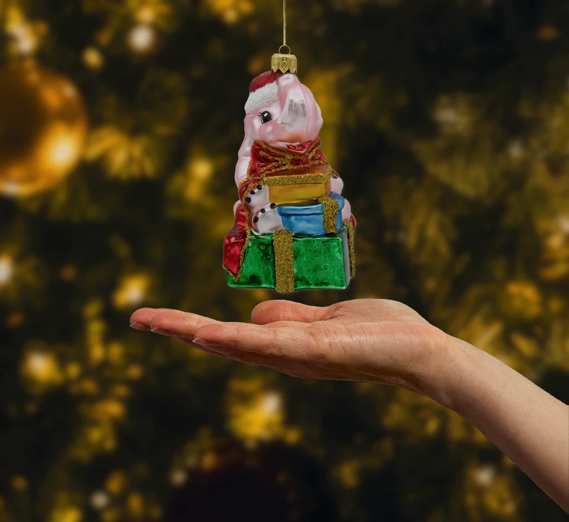 Bombka szklana figurka Słoń z prezentami: różowy realne zdjęcie