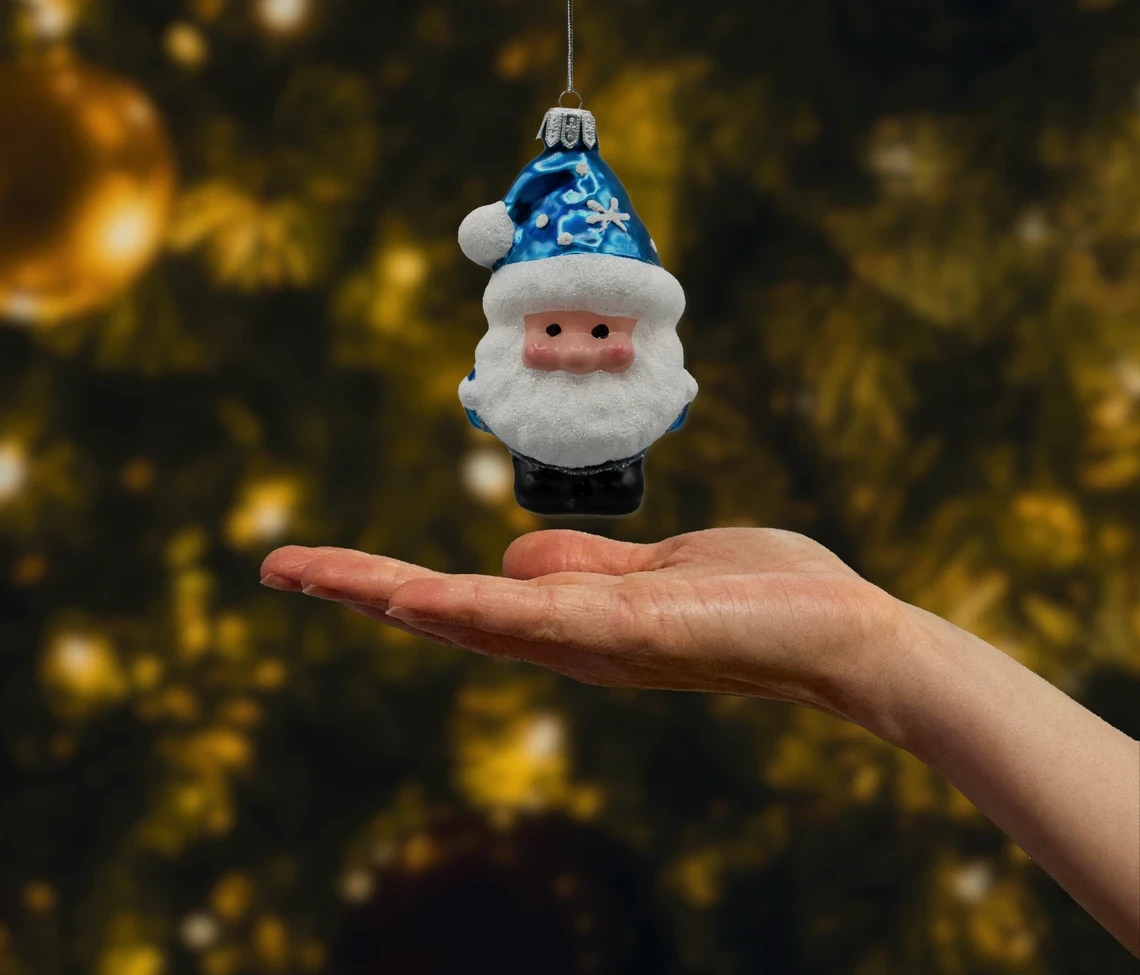 Szklana bombka choinkowa figurka Świąteczny Skrzat Mikołaj: niebieski realne zdjęcie