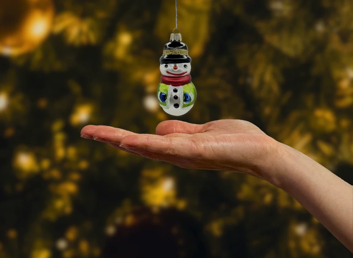 Bombka szklana figurka Uśmiechnięty Bałwanek w szaliku realne zdjęcie