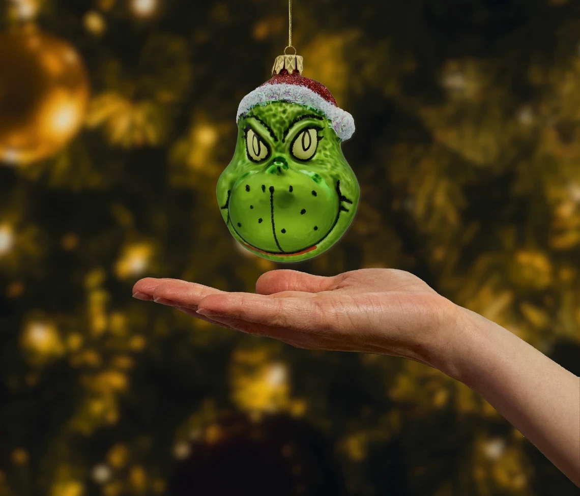 Bombka szklana figurka Zielony stwór Grinch w czapce Mikołaja realne zdjęcie