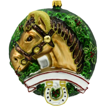 Koń w wieńcu: gniady