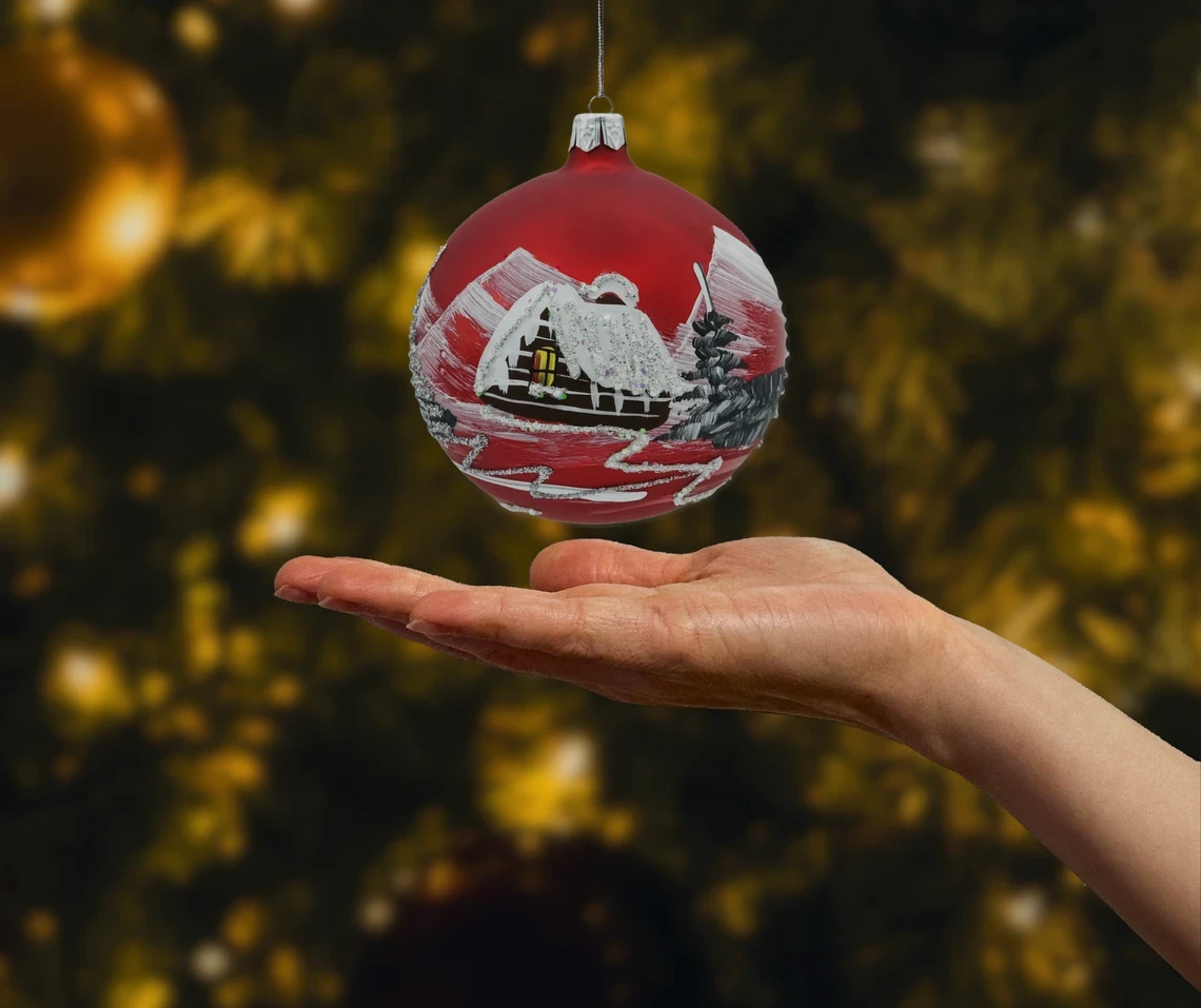 Szklana Bombka okrągła Zimowa Kraina: czerwona realne zdjęcie