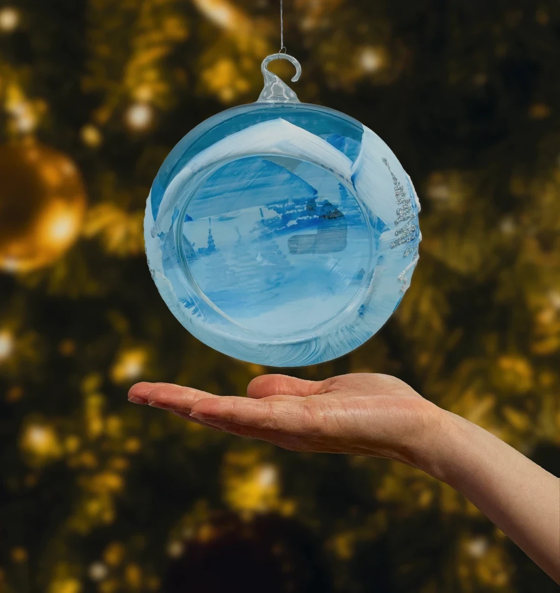 Szklana Bombka Lampion ze stojakiem: Lodowy Błękit realne zdjęcie