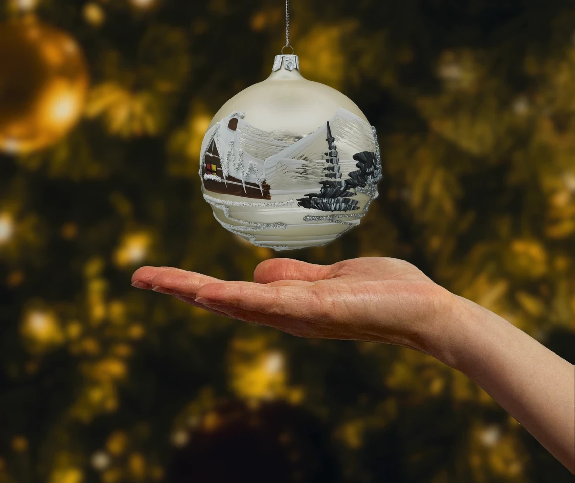 Bombka okrągła Zimowa Kraina: złota realne zdjęcie