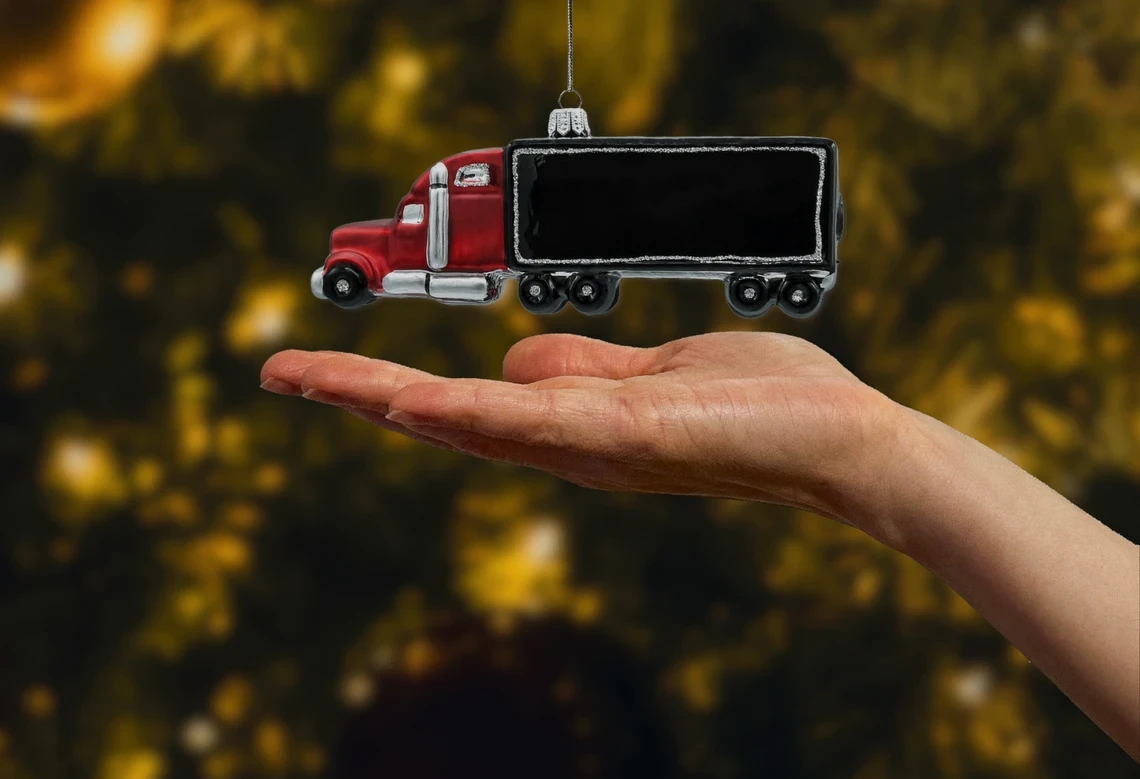 Bombka szklana figurka Ciężarówka Tir z naczepą: czarna realne zdjęcie