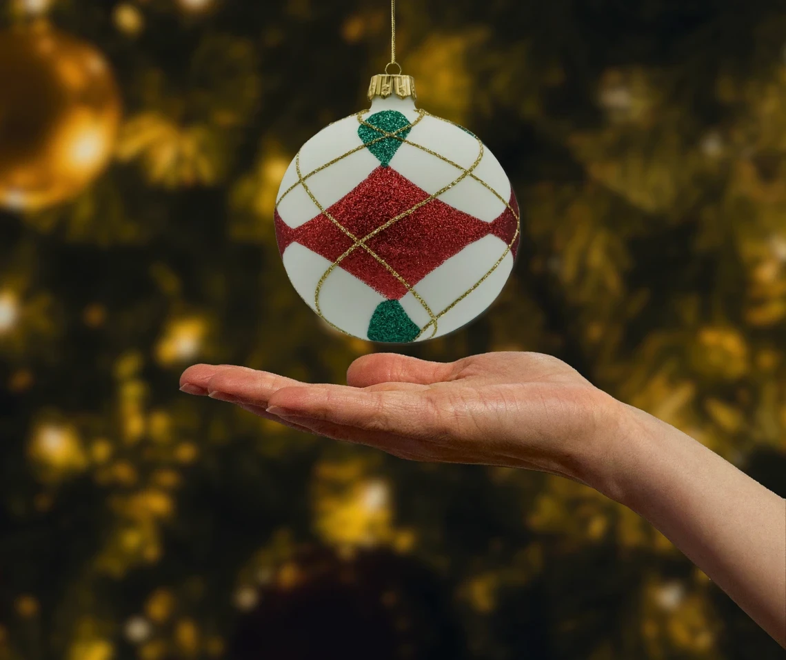 Bombka okrągła biała: czerwono-zielony zestaw realne zdjęcie