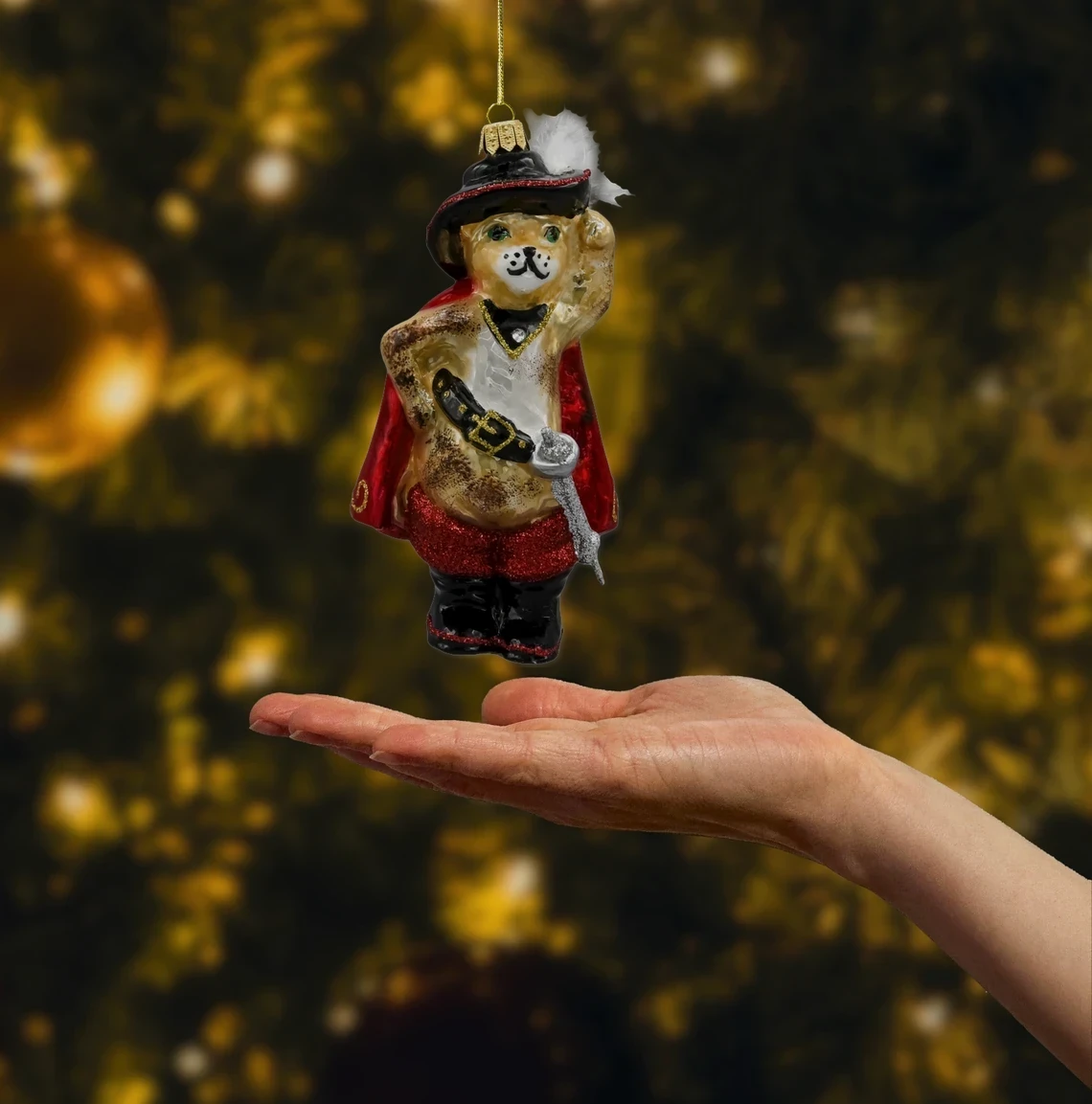 Realne zdjęcie Kot w butach z szablą