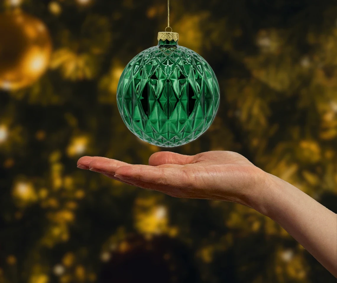 Realne zdjęcie Szklane bombki: tradycyjny zestaw kolorów